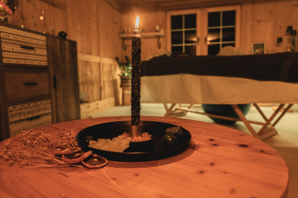 Ritualkerze – Einblick in die Workshop-Vorbereitung
